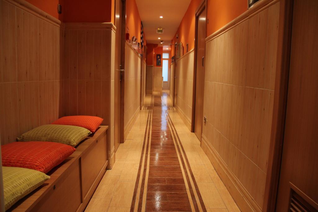 Pension Izar Bat San Sebastian Room photo