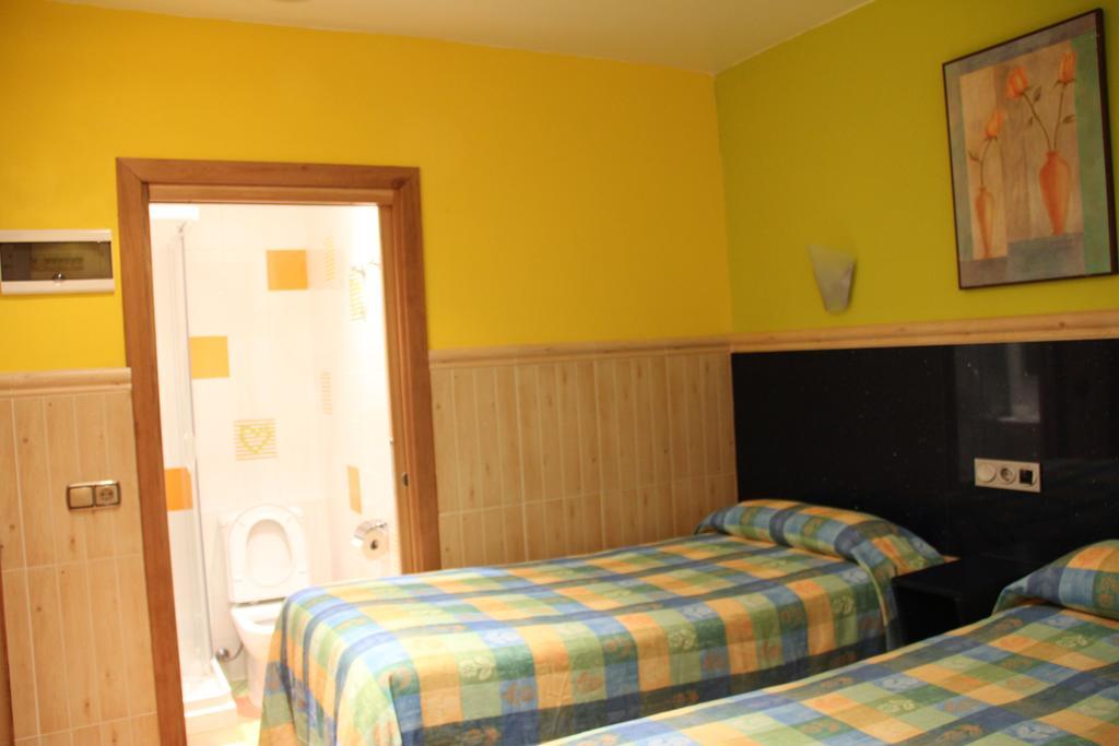 Pension Izar Bat San Sebastian Exterior photo