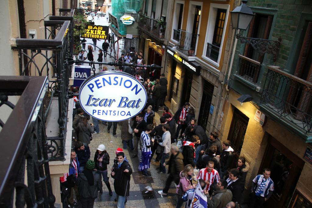 Pension Izar Bat San Sebastian Exterior photo
